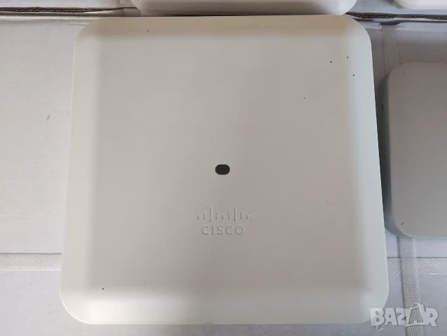 Лот Cisco мрежова техника, снимка 2 - Суичове - 55535713