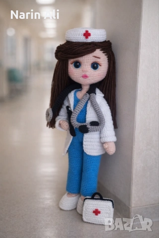 Плетена кукла доктор, снимка 2 - Кукли - 54027235