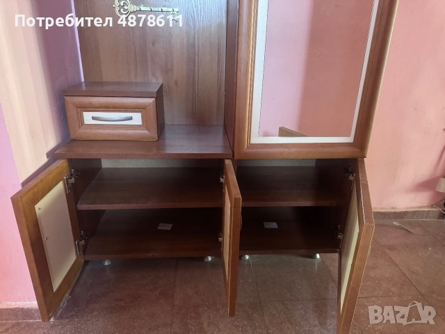 Етажерка, вземане от място, снимка 3 - Етажерки - 55191061