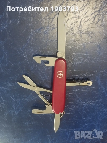 Victorinox Swiss с ножица.