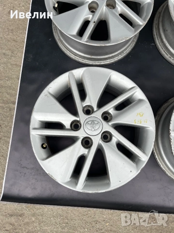 Оригинални джанти 15 цола за Toyota Auris, снимка 2 - Гуми и джанти - 54625573