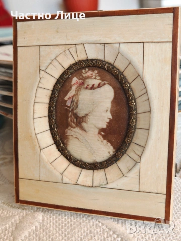 Антична Миниатюра Картина ПОРТРЕТ на Кралица Виктория, около 1900 г.  