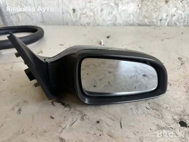 Дясно огледало за Opel Astra H GTC