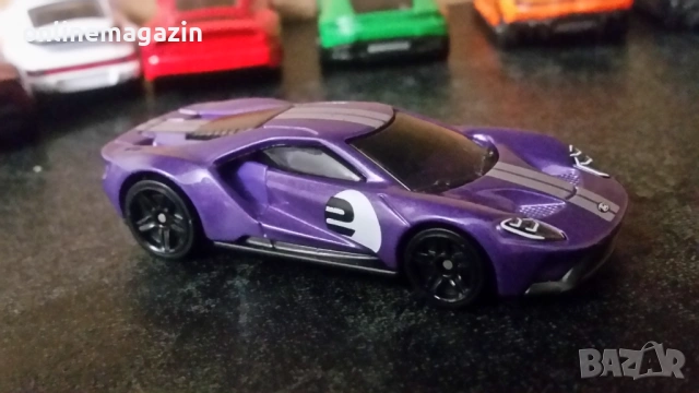 Метални колички : Ferrari,  Porshe,  Lamborghini, Austin Martin, Ford GT,  Lotus , снимка 12 - Коли, камиони, мотори, писти - 54152428