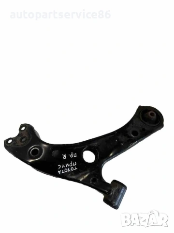 Носач предна дясна за Toyota Prius 1.8 Hybrid (2018)