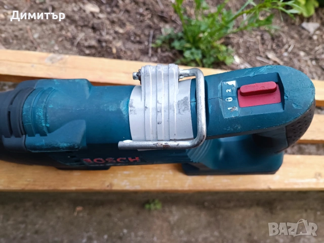 Няло на акумулаторен саблен трион Bosch GSA 36 V-LI Professional 36 V, снимка 5 - Други инструменти - 54496787