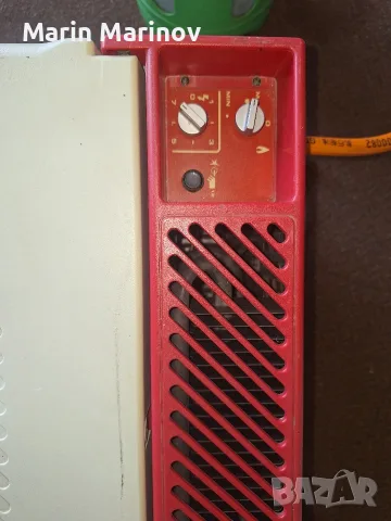 Туристически хладилник на 12v 220 v и газ, снимка 2 - Хладилни чанти - 55586047