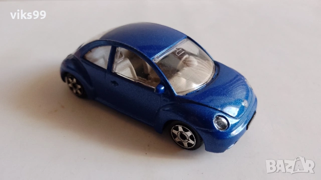 Bburago VOLKSWAGEN New Beetle MADE IN ITALY 1:43, снимка 6 - Колекции - 54592874