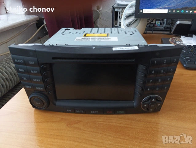 Навигация, CD плеър, радио Mercedes W211/W219, снимка 2 - Части - 54921333