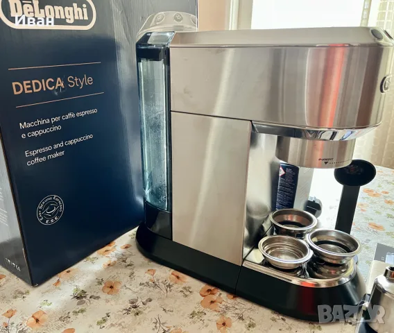 Кафемашина DeLonghi Dedica 685.M, снимка 3 - Кафемашини - 55655189