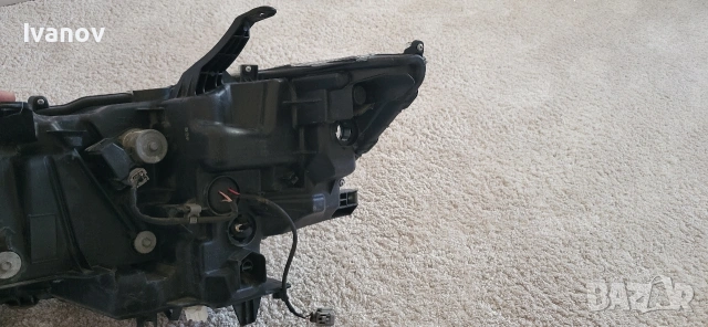 десен фар за Тойота Land Cruiser, снимка 5 - Части - 54224543