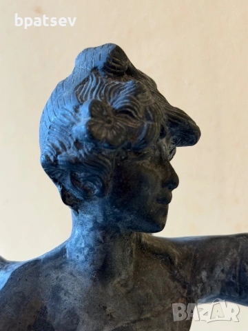 Стара бронзова фигура от 19 век, снимка 4 - Антикварни и старинни предмети - 54100537