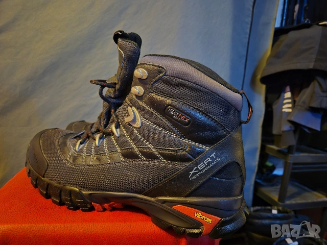 Regatta-waterproof-оригинални туристически-номер44, снимка 5 - Маратонки - 54097486