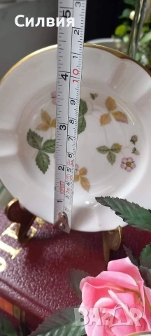 Две малки съкровища от Wedgwood , снимка 3 - Декорация за дома - 54651556