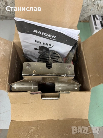 Оберфреза Raider RD-ER07 1020W, снимка 2 - Други инструменти - 54368322