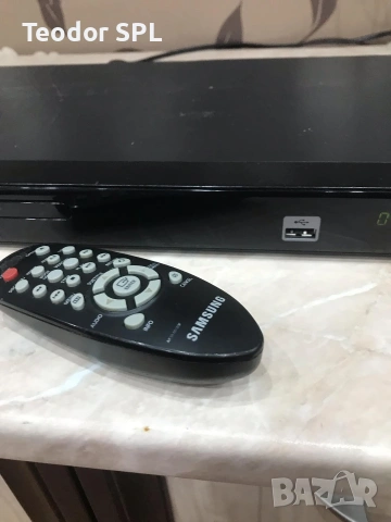 dvd player Samsung , снимка 3 - Плейъри, домашно кино, прожектори - 54654069