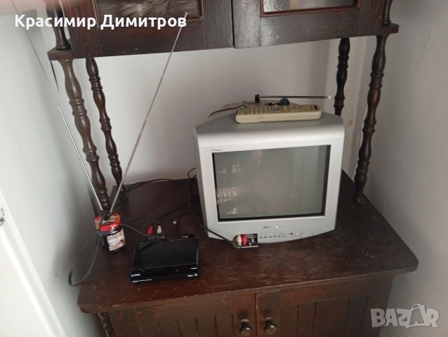 Продавам 14 инчов телевизор 