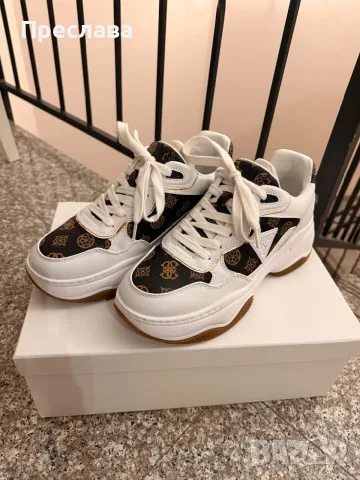Високи дамски сникърси Guess