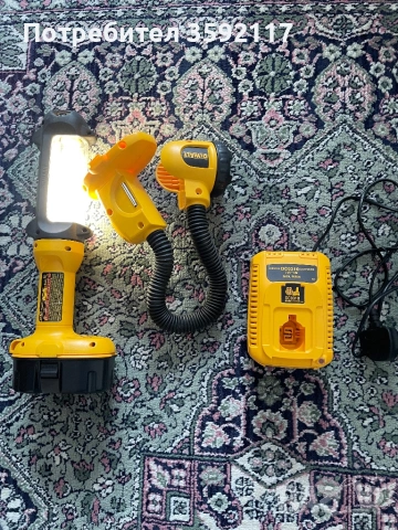 DeWalt- лампи с зареждаща се батерия, снимка 6 - Настолни лампи - 54881867