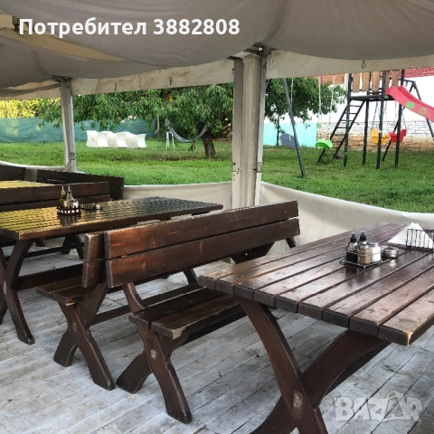 Маса с 2 пейки за бирария
