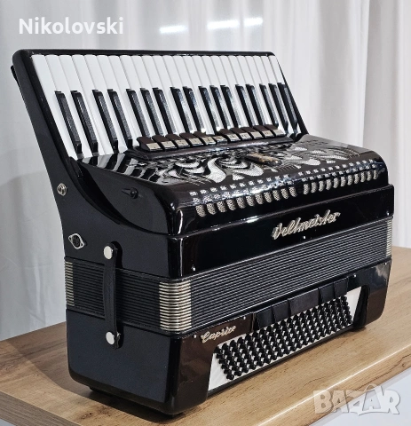 Акордеон Weltmeister Caprice , снимка 3 - Акордеони - 54325368