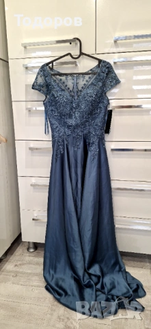 Официална рокля Luxuar Limited