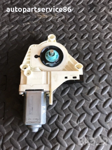 Мотор за стъклоповдигач предна дясна врата за Land Rover Discovery IV (2011) 0536010001