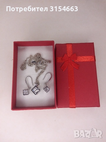 Комплект колие и обици , снимка 4 - Бижутерийни комплекти - 54209228