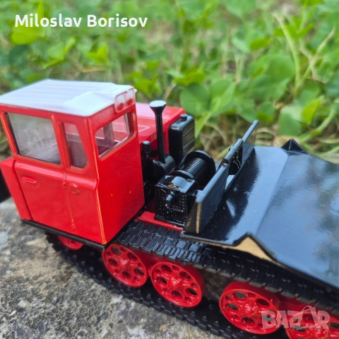 ТДТ-55 ОНЕЖЕЦ В МАЩАБ 1:43, снимка 6 - Колекции - 55081798
