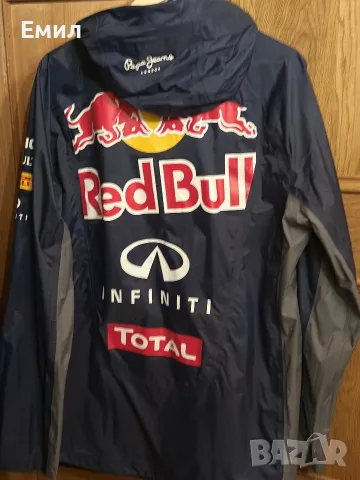 Ново Оригинално яке Infiniti Red Bull Racing F1 / размер XL (Ново