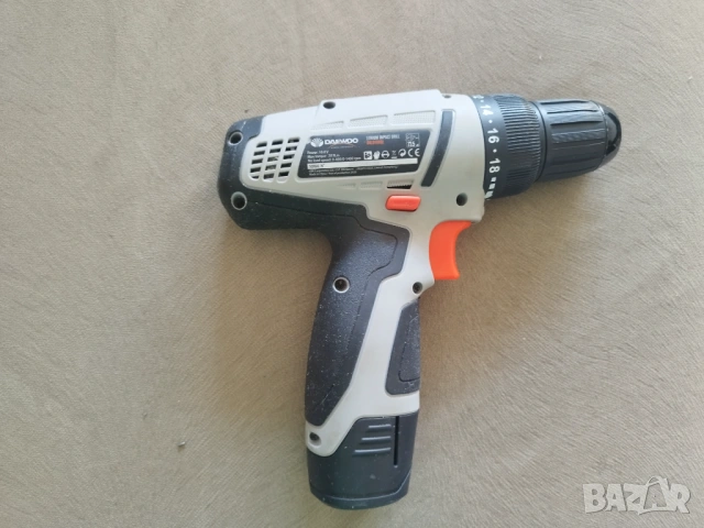Акумулаторен винтоверт Daewoo + зарядно, снимка 8 - Винтоверти - 54907799