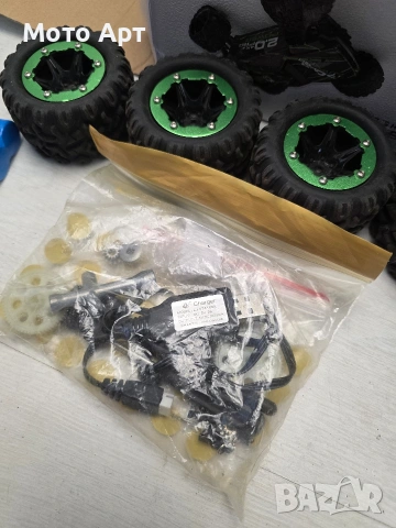 RC Количка Deerc 302e 60KM/H Brushless RC Car 4WD - Drift Car, снимка 5 - Електрически играчки - 45025417