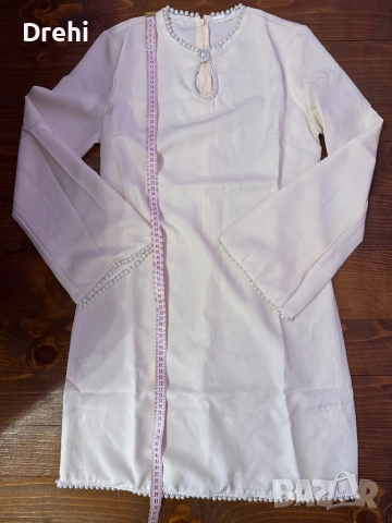 Дамска рокля с перли размер М