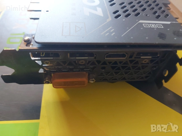 Видеокарта Zotak GTX 1070 8GB, снимка 3 - Видеокарти - 54810797