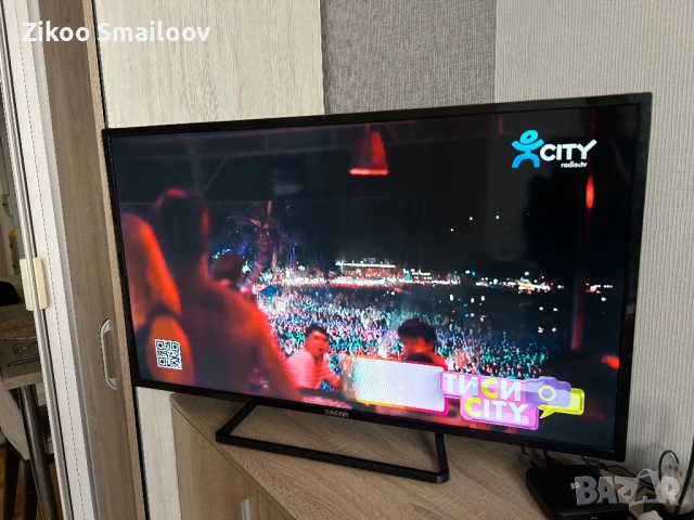 Smart телевизор 40 инча LED , снимка 4 - Телевизори - 54812170