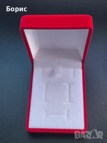 НА ЕДРО: Луксозни кадифени кутии за бижута (над 130 бр.) – ТОП ЦЕНИ, снимка 2 - Други - 53977822