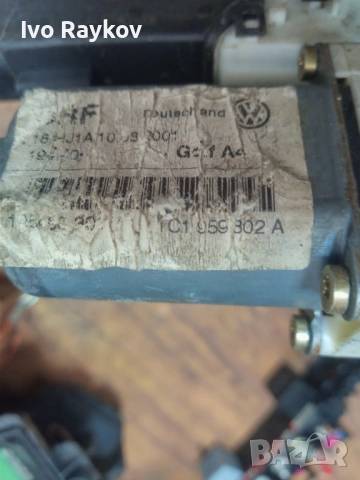 Машинка ел стъкло предна дясна 1C1959802A за VW Golf IV, снимка 5 - Части - 54009417