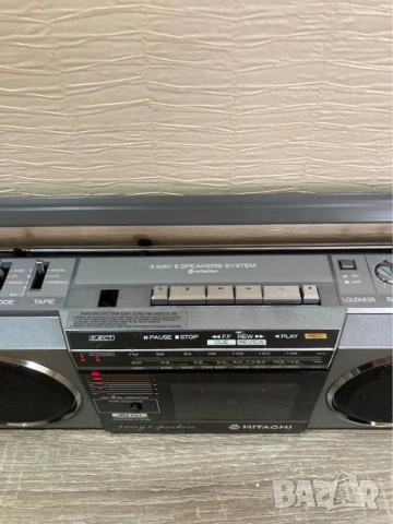 HITACHI TRK-6701W VINTAGE RETRO BOOMBOX радио касетофон, снимка 8 - Радиокасетофони, транзистори - 54013832