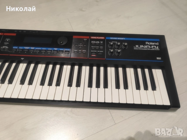 Roland JUNO Di професионален преносим синтезатор 61 клавиша, снимка 3 - Синтезатори - 55241128