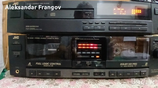 JVC TD - W303 stereo double cassette deck & JVC XL - V211 compact disc player 18 bit