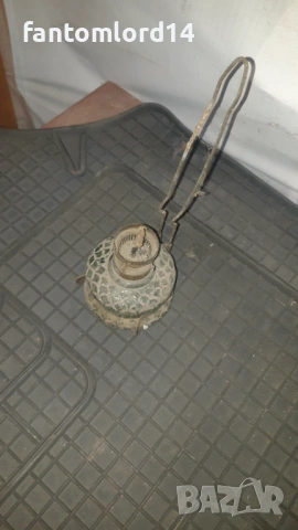 Стара лампа