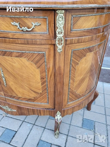 Италиански бароков шкаф , снимка 3 - Шкафове - 54064307