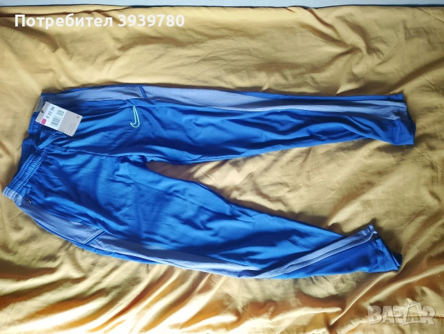 оригинални долнища и горнища на Nike Barselona Chelsi , снимка 11 - Спортни дрехи, екипи - 53470712