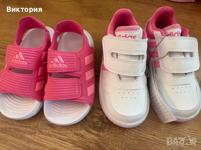 Adidas нови сандали 25 номер и маратонки 25,5, снимка 3 - Детски сандали и чехли - 54571191