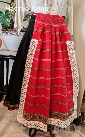 Оригинална Хърцойска Над Сто Годишна Дамска Престилка от 1920те г. за Народна Носия