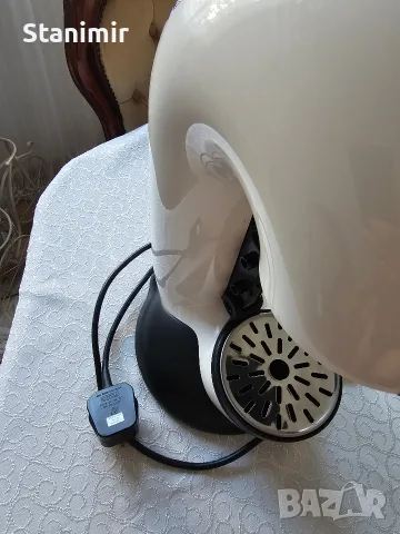 Кафемашина Nescafe Dolce Gusto, снимка 4 - Кафемашини - 55153045