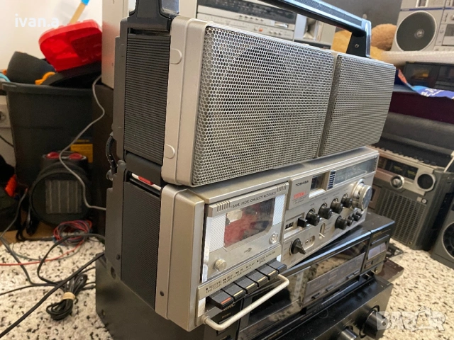Toshiba RT-8740, снимка 3 - Радиокасетофони, транзистори - 54455756