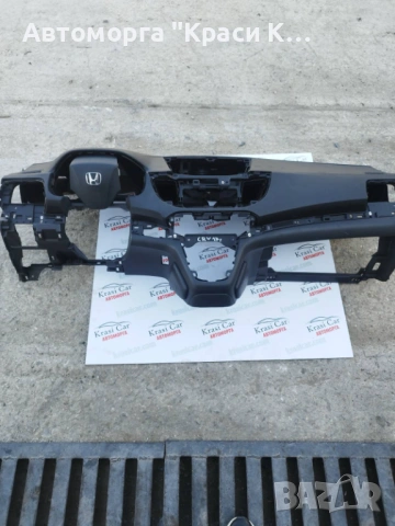 арматурно табло с двата аербека за Хонда ЦРВ Honda cr-v 4 2017г