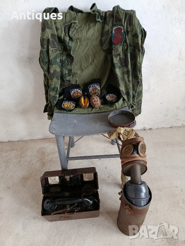 Стари военни вещи.