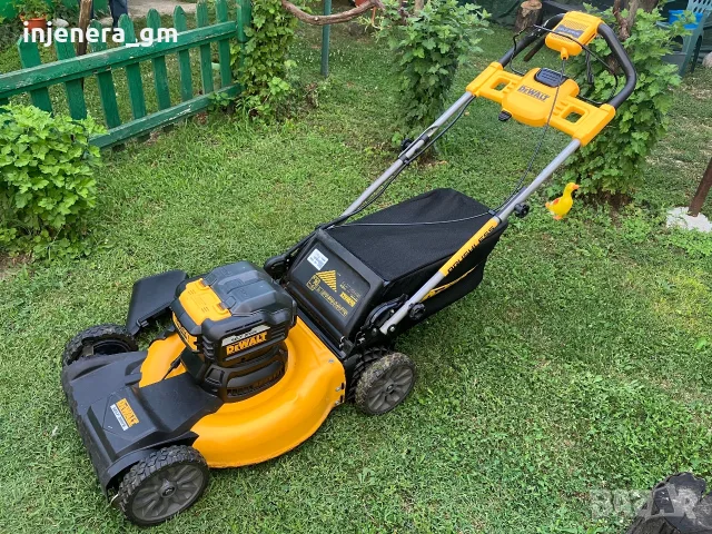 Акумулаторна самоходна косачка DeWalt DCMWSP564N, снимка 4 - Градинска техника - 55381841